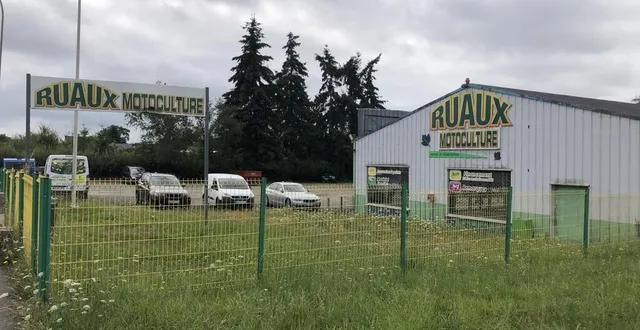 photo  le magasin ruaux motoculture, installé au 8, rue des artisans à condé-sur-sarthe (orne) près d’alençon, fermera ses portes le vendredi 30 août.  &copy;  ouest france 