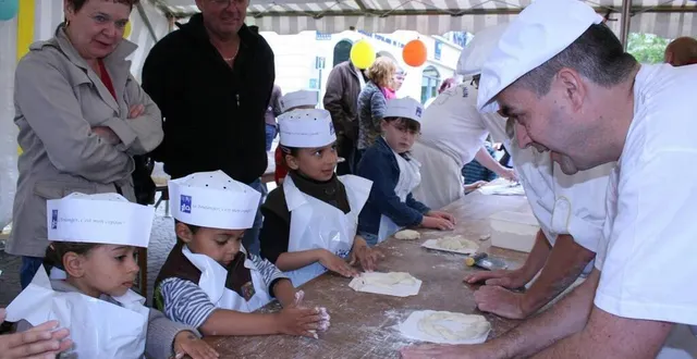 photo  les enfants pourront s’essayer à la fabrication du pain à fillé.  &copy;  archives le maine libre 