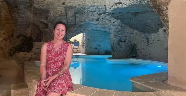 photo  armelle, 47 ans, s’est lancée il y a un an et demi dans la location de piscine entre particuliers.  &copy;  co 
