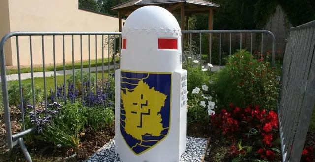 photo  la borne du serment de koufra, nouvellement installée sera inaugurée lors de cette commémoration.  &copy;  le maine libre 