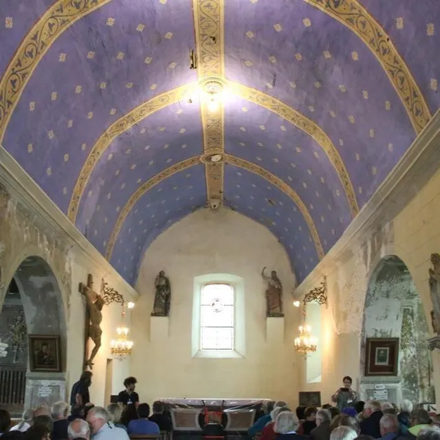 photo l’église saint-pierre de la chapelle-hullin abrite une plaque en mémoire du résistant adrien tigeot.  ©  co – joël audouin