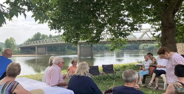 photo  une trentaine de personnes est venue écouter jacqueline lacroust et nathalie renou, passionnées d’histoire, raconter les faits divers locaux du xviie siècle.  &copy;  co 