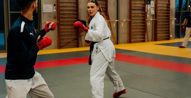 photo  à 16 ans, eva livet espère décrocher son premier podium aux championnats du monde en octobre prochain. un parcours qui rappelle celui de leïla heurtault au samouraï 2000.  &copy;  archives le maine libre – yvon loué 