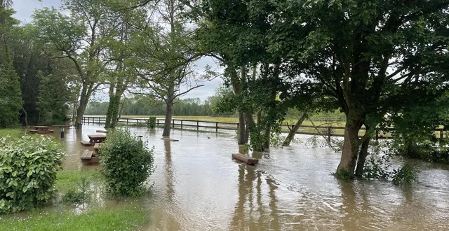 photo  le square de l’écu, à mézidon-vallée-d’auge, était complètement inondé, lundi 13 mai 2024.  &copy;  ouest-france 