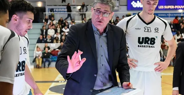 photo  après treize années passées à rennes, pascal thibaud arrive à lorient pour prendre la tête du cep lorient  &copy;  archives ouest-france/jocelyne régent 