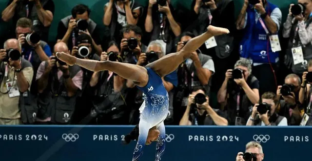 photo  les médias étrangers (ici lors d’un passage de la gymnaste américaine simone biles) jugent très favorablement les jo de paris.  &copy;  lionel bonaventure, afp 