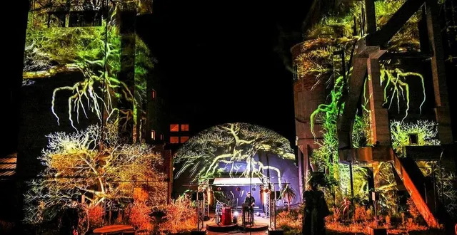 photo  depuis quelques années, l’été, la citadelle des anges attire de plus en plus de monde avec ses spectacles.  &copy;  archives le maine libre -denis lambert 