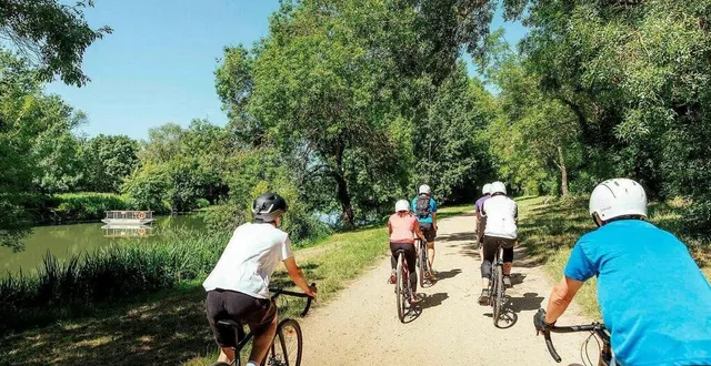 photo  quatre épreuves plus courtes s’ajoutent à la nouvelle course des 100 boucles gravel de la monnerie, organisée du 31 août au 1er septembre à la flèche (photo d’illustration).  &copy;  archives ouest-france 