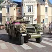 photo  les chars de la colonne leclerc sont arrivés dans sablé-sur-sarthe vers 18 h 45 jeudi 8 août. 