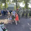 photo  avec plus d’une heure et demie de retard, le convoi reconstituant le parcours de la 2e db du général leclerc a commémoré la libération au monument aux morts de sablé-sur-sarthe, jeudi 8 août 2024. 