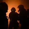 photo une trentaine de sapeurs-pompiers de la région angevine ont lutté contre un incendie qui a détruit un appartement à chalonnes-sur-loire.