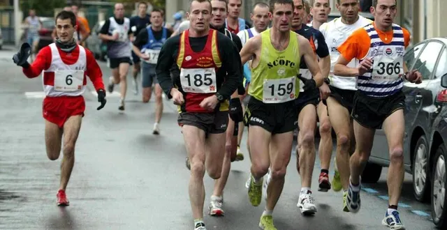 photo  arnaud deceroit (ici portant le dossard 159) est arrivé neuvième de sa catégorie des plus de 45 ans.  &copy;  archives ouest-france 
