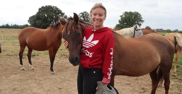photo  lise garnier a ouvert les écuries de la découverte début juillet 2024 à saint-ouen-en-champagne.  &copy;  ouest-france 