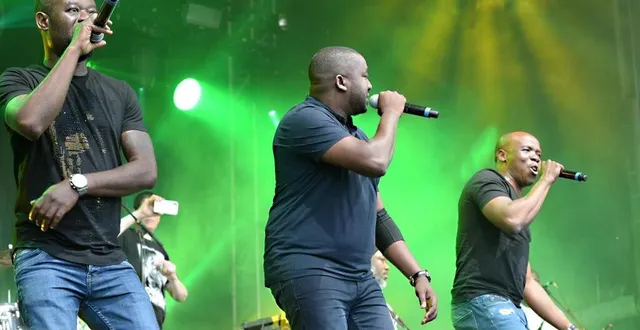 photo  le groupe magic system fera son entrée sur scène aux alentours de 21 h 45.  &copy;  photo courrier de l’ouest jérôme hurstel 