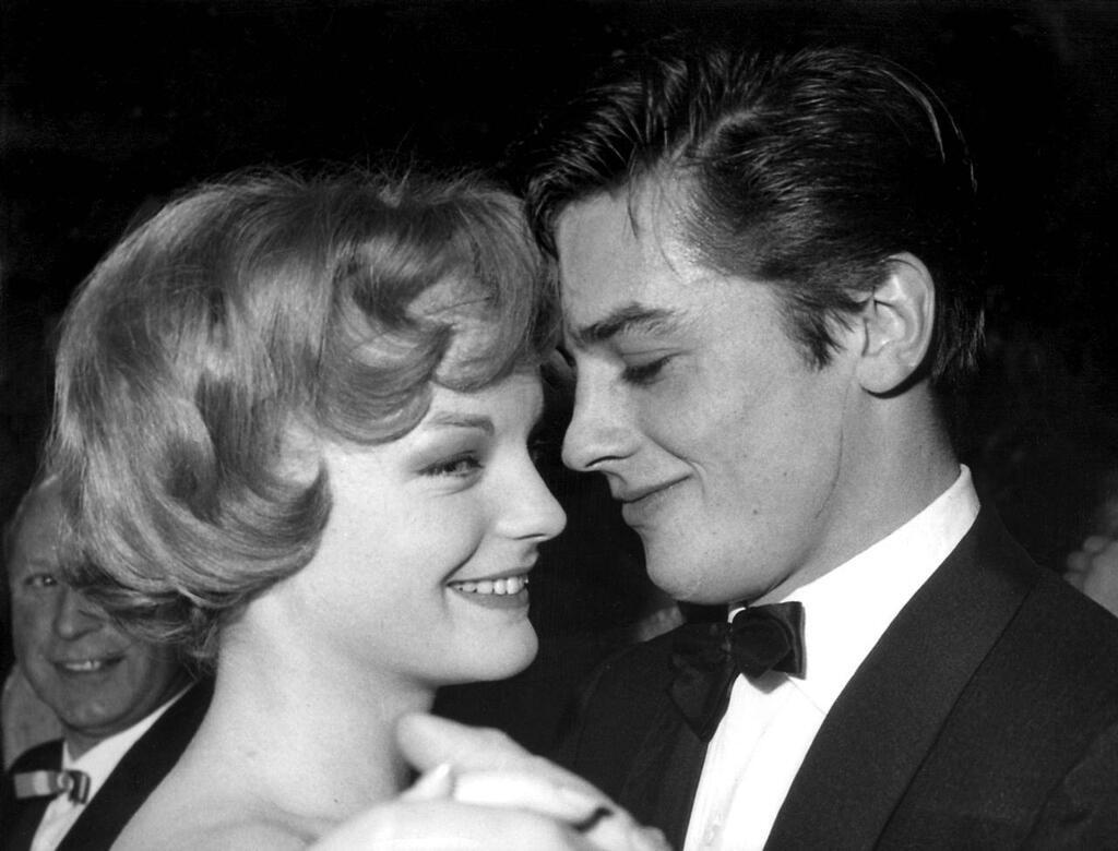 Mort d’Alain Delon : avec les femmes de sa vie, entre histoires d’amour ...