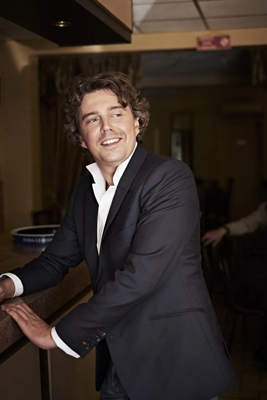 Alex Vizorek et le Duo Jatekok reprennent le « Carnaval des animaux » à