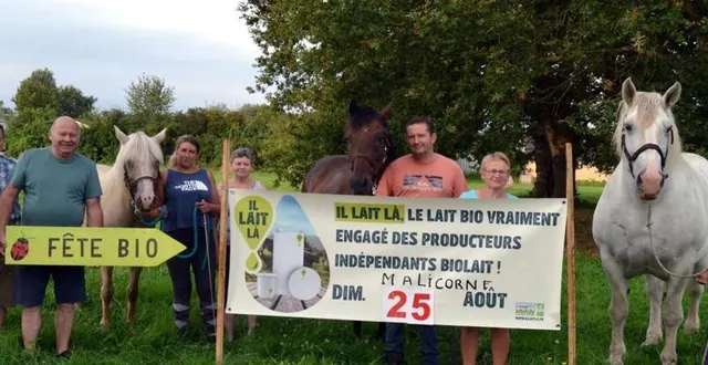 photo  une partie des organisateurs avec henry joli, sur le terrain de l’isle.  &copy;  le maine libre 