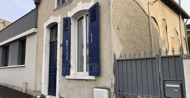 photo  rue marcheteau, jeudi 22 août. les deux octogénaires sont morts « depuis plusieurs semaines » indique le parquet.  &copy;  co 