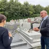photo tuffé-val-de-la-chéronne, 20 août 2024. régis bourneuf, le maire tufféen depuis 2020, s’insurge des vols commis régulièrement dans le cimetière.