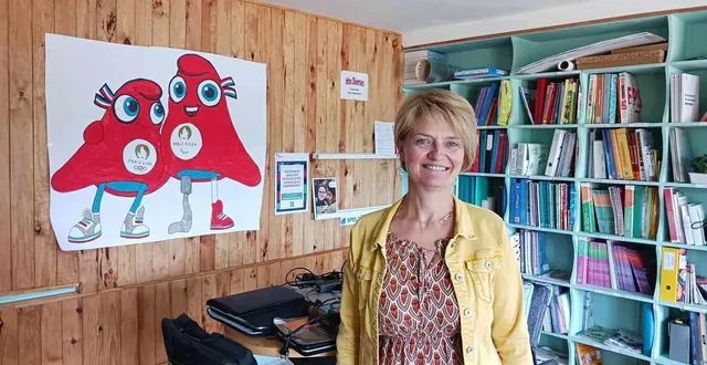 photo  la directrice, caroline andré, fait le point sur cette nouvelle rentrée scolaire à l’école notre-dame de vimoutiers (orne).  &copy;  ouest-france 