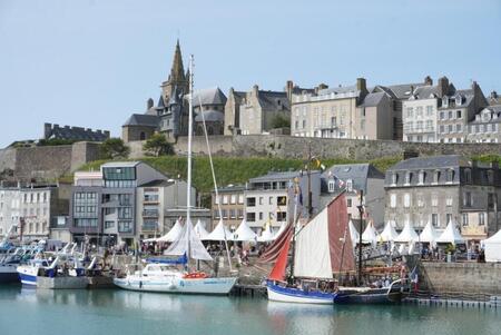 photo Plus de 400 personnes ont visité le voilier Scylla, long de 28 mètres, durant le festival des Voiles de Travail Ouest-France 