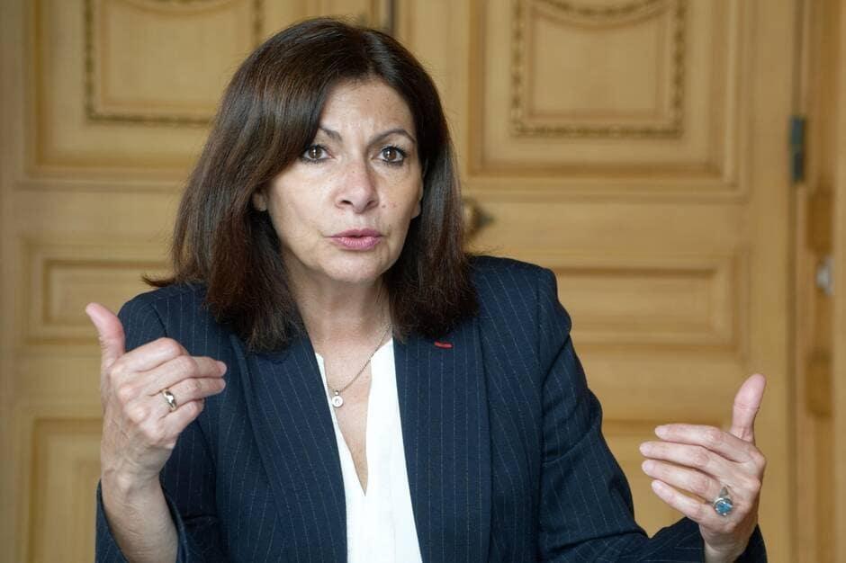 Jeux paralympiques 2024. Anne Hidalgo se baigne de nouveau dans la ...