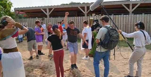 photo  le film suit la semaine de trois jeunes du camp.  &copy;  notre-dame-de-perseigne 