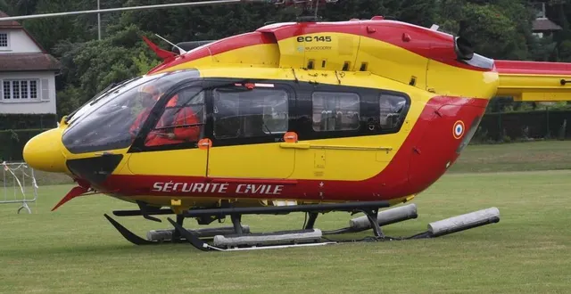 photo  l’homme de 23 ans a été transporté au chu de caen par l’hélicoptère dragon 76 de la sécurité civile.  &copy;  archives ouest-france 