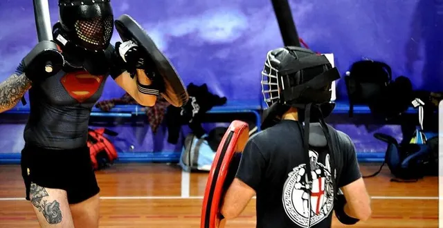 photo  les cours auront lieu chaque mercredi et samedi à la salle de sport communautaire du luart.  &copy;  la compagnie du loup d’argent 