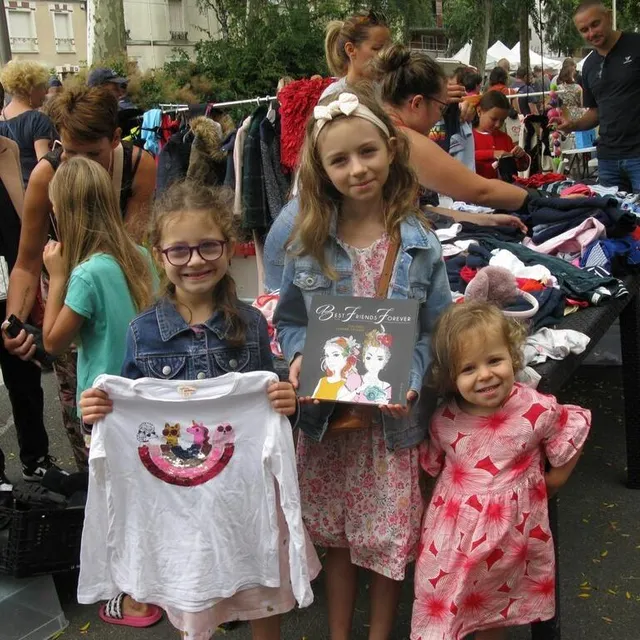 photo diane et flora auront de jolis t-shirts pour la rentrée des classes.  ©  ouest-france