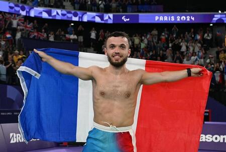 photo Charles Noakes a apporté la 11e médaille d’or de la France aux Jeux paralympiques. Photo : Jennifer Lorenzini / REUTERS 