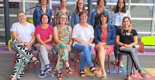 photo  l’équipe enseignante de l’école montrieux-saint-rené. 