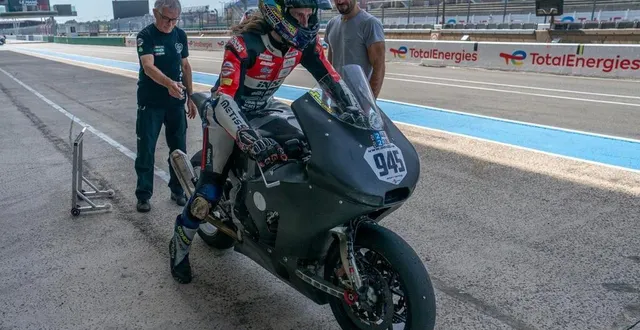 photo  le team metiss a fait évoluer sa moto, en passant d’un moteur suzuki à un moteur honda. ce qui a imposé de revoir tout le reste de la machine.  &copy;  arnaud despelchain 