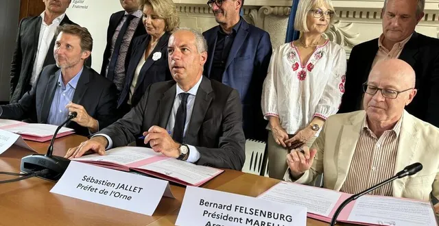 photo  autour du préfet de l’orne, la direction du groupe lemoine et de l’entreprise marelli ont signé un protocole d’accord pour la reprise d’une partie du site d’argentan, mardi 3 septembre 2024.  &copy;  ouest-france 