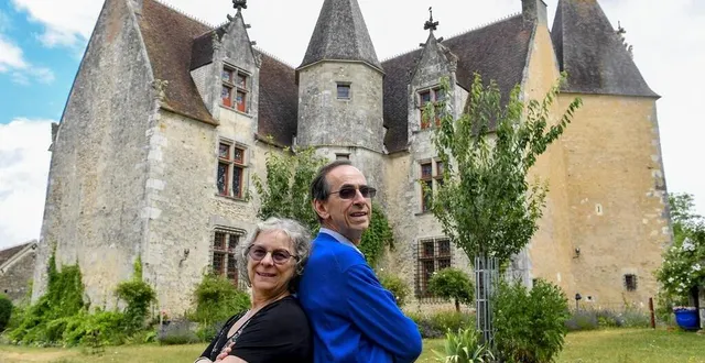 photo  philippe et kathryn favre rénovent le lieu depuis quarante ans.  &copy;  archives le maine libre - yvon loué 