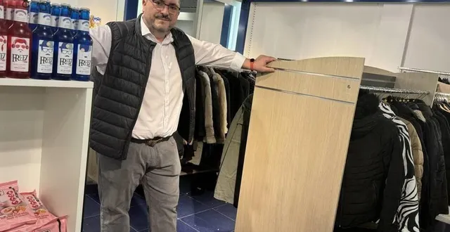 photo  nicolas guittet avait ouvert ce magasin original en mars, dans la galerie commerciale de condé-sur-sarthe.  &copy;  archives ouest-france 