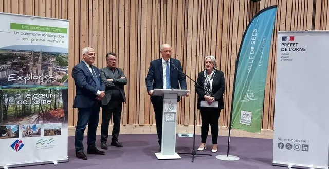 photo  de gauche à droite : mostefa maachi, maire de sées ; éric le carvennec, vice-président de la communauté de communes ; sébastien jallet, préfet de l’orne et valérie alain, vice-présidente du conseil départemental de l’orne.  &copy;  ouest-france 