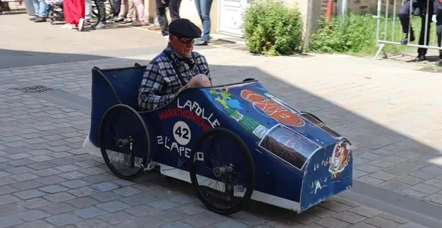 photo  la course de voitures à pédales a connu un beau succès à ecouché l’an dernier.  &copy;  archives ouest-france 