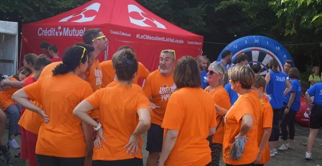 photo  l’équipe de saint-jean-d’assé a remporté le totem de la victoire.  &copy;  ouest-france 