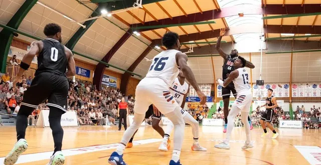 photo  le dôme de la salle georges-mention sous cette forme appartient désormais au passé. durant l’été 2024, il a fait l’objet de travaux et il ne laisse désormais plus passer la lumière comme c’était le cas précédemment.  &copy;  dominique breugnot photographer 