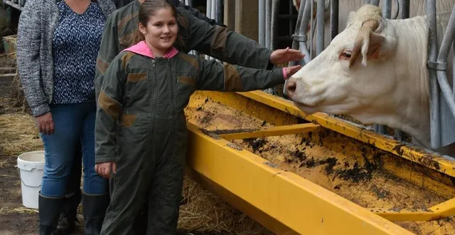 photo  toute la famille bouhours est passionnée par le métier d’éleveur.  &copy;  le maine libre 