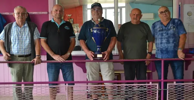 photo  serge lépine et andré ferrand, de malicorne, l’emportent face à hervé sallé et gérard moiré, de précigné.  &copy;  le maine libre 