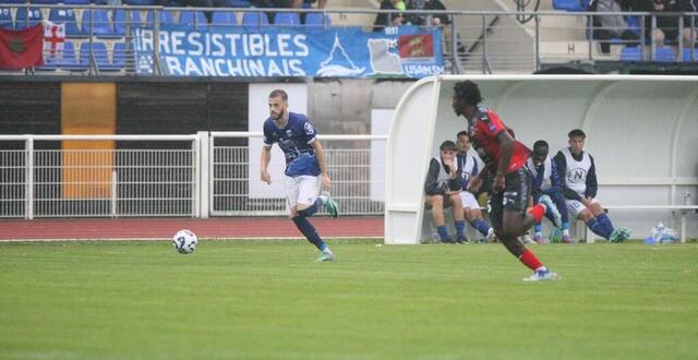 Football N2 Florian Pannafit La Polyvalence Au Service De Lus Avranches Sport Caen 5275