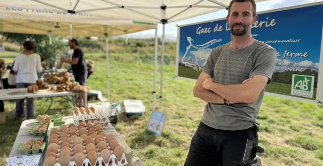 photo  damien gasnier vend des œufs au marché du mercredi soir à réveillon, dans l’orne.  &copy;  ouest-france 