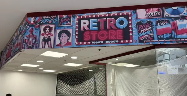 photo  une boutique éphémère sur le thème du rétro ouvre lundi 9 septembre dans la galerie commerciale e.leclerc d’arçonnay.  &copy;  ouest-france 