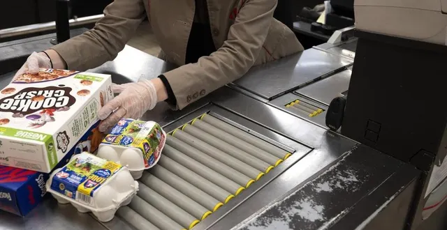 photo  trouve ton job, c’est l’occasion parfaite de rencontrer des recruteurs, le mardi 10 septembre, à alençon.  &copy;  archives thomas brégardis / ouest-france 