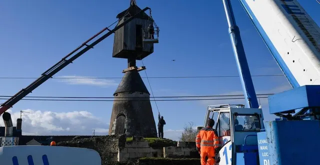 photo  en novembre 2023, lors du lancement des travaux de restauration du moulin du pavé dit « moulin de brissac ».  &copy;  co – laurent combet 