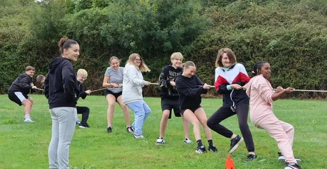 photo  l’équipe éducative du lycée val de sarthe avait banalisé la journée du vendredi 6 septembre 2024 pour organiser une journée d’intégration des élèves de la partie lycée de l’établissement agricole de sablé-sur-sarthe.  &copy;  ouest-france 