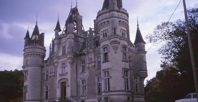 photo  la bouverie en cours de démantèlement  &copy;  hclm 