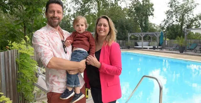 photo  grégory daviau et nadège mandin, les propriétaires du camping la venise verte, accompagnés de leur fils liam, tirent un bilan en demi-teinte de cette saison touristique.  &copy;  marie delage 